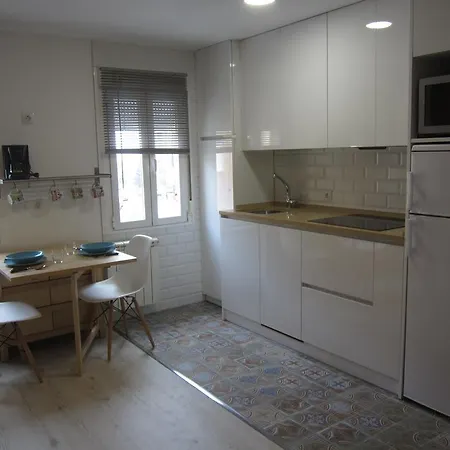 Loló Vivienda De Uso Turístico 09-27 * Burgo